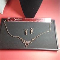 Rhynestone necklace and earrings set