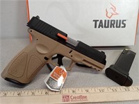 New Taurus G3 9mm pistol w/ 2 mags, box & manual