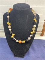 Natural stone bead necklace