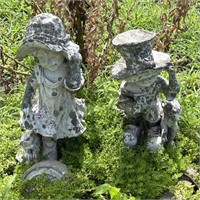 Resin garden figurines