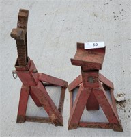 Pair Of Heavy Duty Jack Stands/ 1 Missing Top