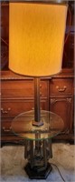 W - SIDE TABLE/LAMP (B84)