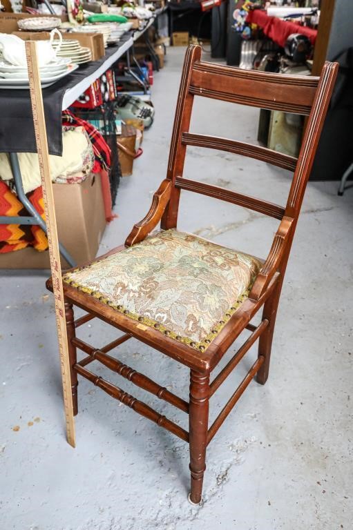 Vintage Upholstered Bottom Chair