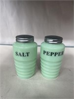 Modern jadeite round salt & pepper shakers