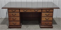 (AX) Solid Wood Executives Office Desk w/ Glass