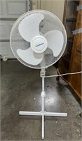 Adjustable Oscillating Fan