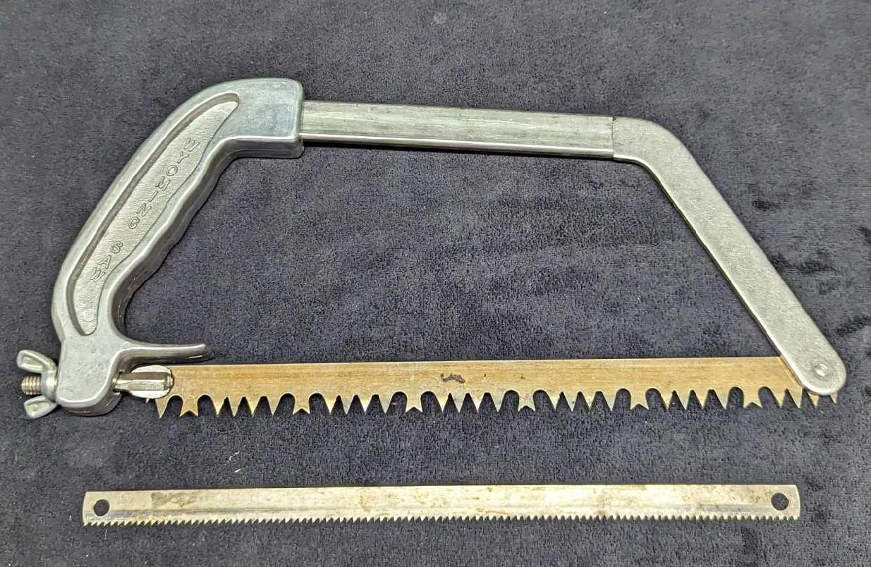 Vintage Compact 2 Blade Wyoming Metal Saw