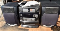 Sanyo DC-F310 3 CD changer shelf audio system