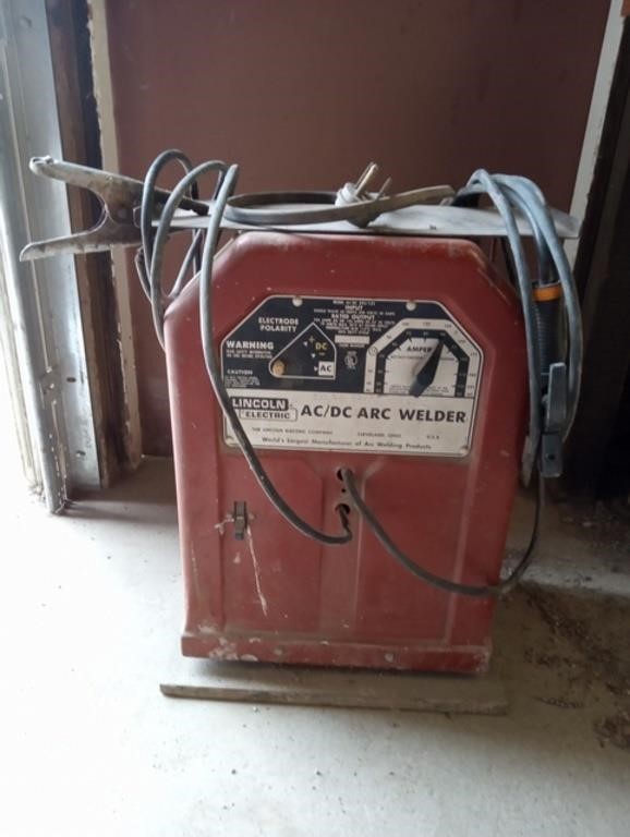 Lincoln Electric AC/DC Arc Welder