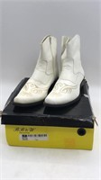 New In Box  Bb&w White Sz 10 Cowboy Boots