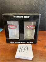 NOS Schmidt Beer pint glasses set of 2