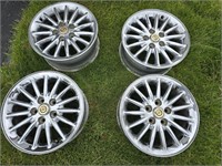 Chrysler 16"x7" Chrome Aluminum Wheels, Set of