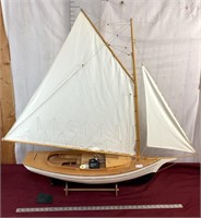 Wonderful Model Wood Sailboat With Lights