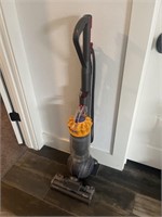 Dyson DC 40 Vacuum Cleaner