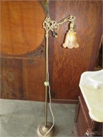 ANTIQUE BRASS BRIDGE LAMP WITH GLASS SHADE