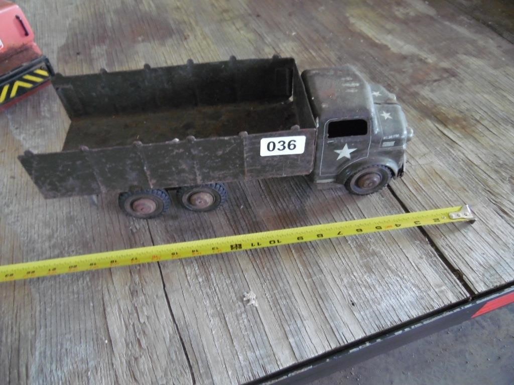 MARX? MILITARY TOY TRUCK