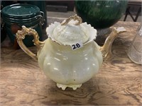 VINTAGE TEA POT