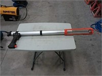 Air QT Caulk Gun Upright