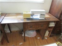 Pfaff sewing machine & cabinet