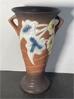 LARGE ROSEVILLE STYLE POTTERY VASE 13T X 8W