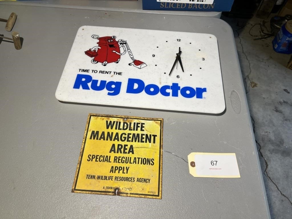 METAL SIGN AND RUG DOCTOR CLOCK