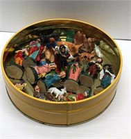 Antique miniature nativity figurine pieces and