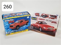 Chevy SSR & Ford F-150 SVT Raptor Model Kits