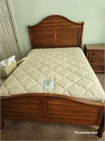 Tommy Bahama Bedframe