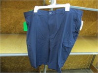 New Men's Izod 42 Shorts