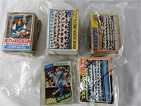 OVER 200 BASEBALL CARDS from the 1970s