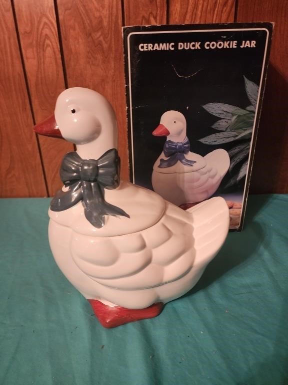 12" ceramic duck cookie jar