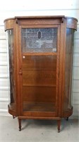 ANTIQUE OAK CURVED/LEADED GLASS CHINA CABINET