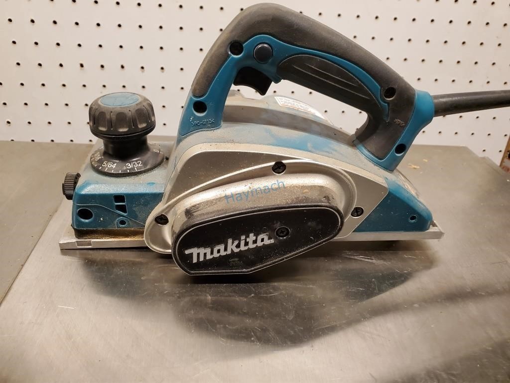 MAKITA 6.5A PLANER KP0800, 3 1/4"