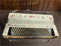 ANTIQUE ACCORDIAN