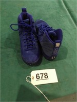 Nike Shoes - Size 5Y