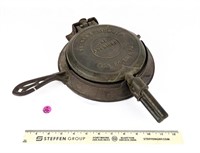 Selden & Griswold The American Cast Iron Waffle