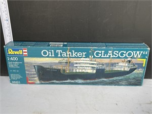 Revell Oil Tanker Glasgow