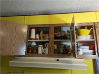 Assorted Kitchen Items