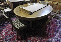 Morganton Furniture Co. Mahogany dining table