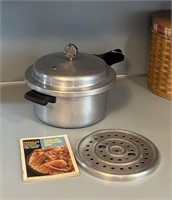MIRRO-MATIC 4 Quart Mirro Pressure Cooker