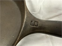 Griswold Cast Iron Skillet - Size No. 6 - 699V