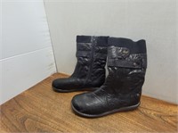 NEW Ladies Reiker Winter Boots Marked $139.00 Size