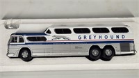 CORGI GREYHOUND SUPER SCENICRUISER BUS W/ BOX