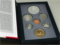 1993- coin set w/silver dollar