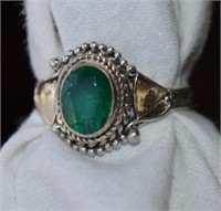 Sterling Silver Ring w/ Emerald Sz8.5