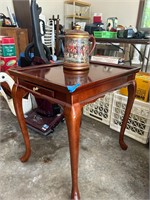 Tea Table & tabacco Jar Italian