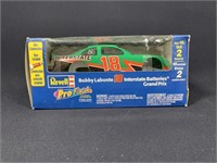 NASCAR REVELL #18 Bobby Labonte