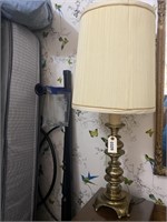 Brass tone lamp w/shade tested