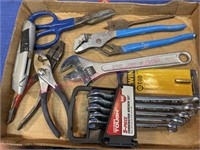 Flat Lot: Pliers -Wrenches -etc