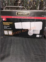 Defiant MotionActivated Security Light